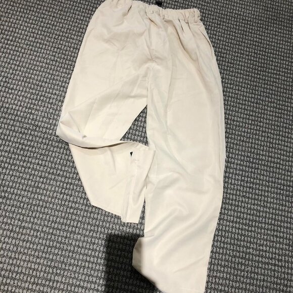 Very baggy Cream and white parachute pants - Picture 5 of 5